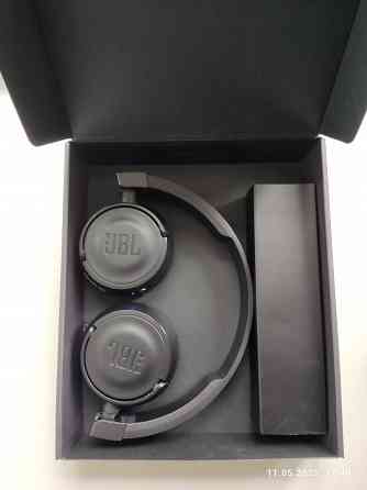 Продам блютуз наушники JBL Донецк