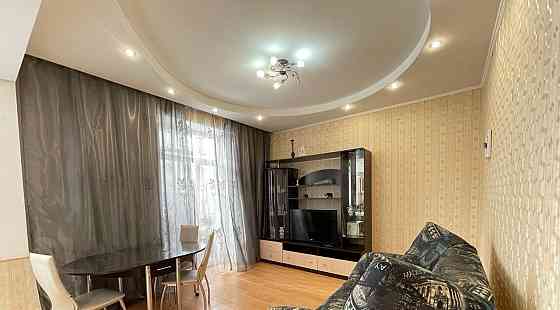 Сдаю двухкомнатную квартиру 54.0 м² этаж 2/5 город Донецк, улица Университетская Донецк