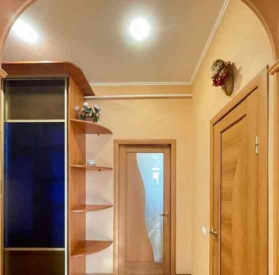 Сдаю двухкомнатную квартиру 54.0 м² этаж 2/5 город Донецк, улица Университетская Донецк