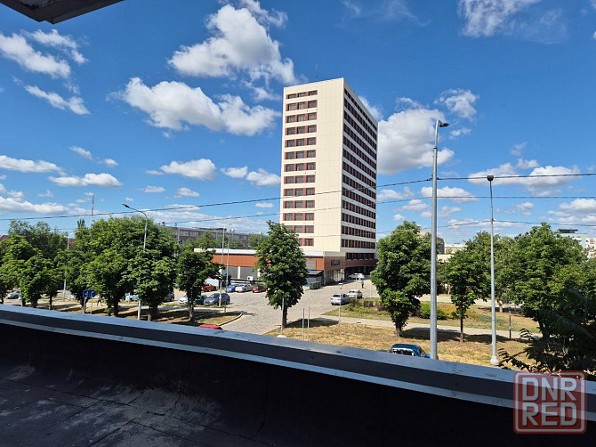 Продаётся 1-комнатная квартира-студия в центре пр. Металлургов 37 Мариуполь - изображение 1