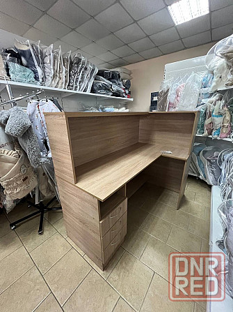 Корпусная мебель под заказ от макета до монтажа. Столы-ресепшн, тумбы и прочее. Донецк - изображение 5