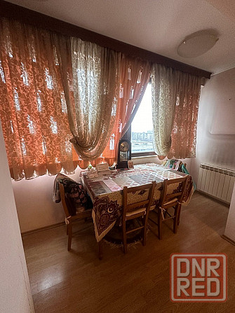 Предлагается на продажу крупногабаритная 3к. квартира, общей площадью 144 кв м расположенная в доме Донецк - изображение 2
