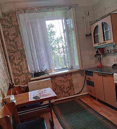 Продается крупногабаритная 1-комнатная квартира с гаражом, пр.Партизанский. Донецк