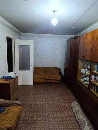 Продам 1 ком. квартиру 2/5,32м2. Ворошиловский район. пл. Ленина. Донецк