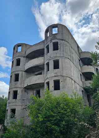 Предложение для застройщиков- недострой в центре мкн.Зеленый Макеевка
