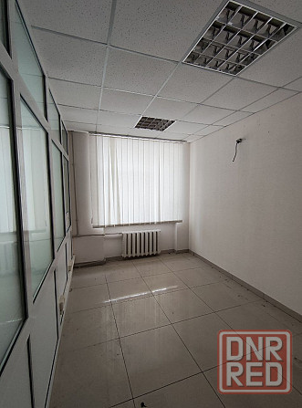 Продам ОфИС в Куйбышевском р-не 850 м² + Гаражи 167 м². 2-й эт- 353 м², 3-эт 380 м² + Подвал 113 м². Донецк - изображение 6