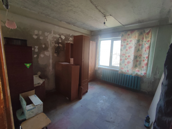 Продам 2-х комнатную квартиру в Петровском районе Донецка, под ремонт. Донецк