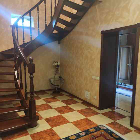 Дом 210м,кв, двухэтажный,и7соток земли ГосАкт Донецк