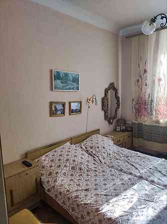 Продается 2-комнатная квартира , "сталинка", пр.Киевский, Ветка Донецк