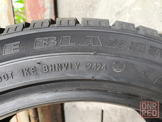 Зимние шины 235/45 R17 Sailun Ice Blazer Arctic 94H --- 7 800 руб./шт. Донецк - изображение 3