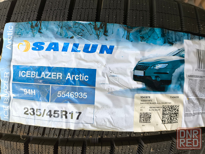 Зимние шины 235/45 R17 Sailun Ice Blazer Arctic 94H --- 7 800 руб./шт. Донецк - изображение 1