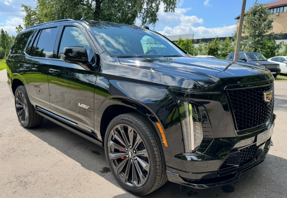 Cadillac Escalade V-Series AWD в наличии. Донецк