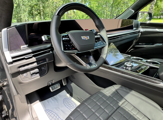 Cadillac Escalade V-Series AWD в наличии. Донецк