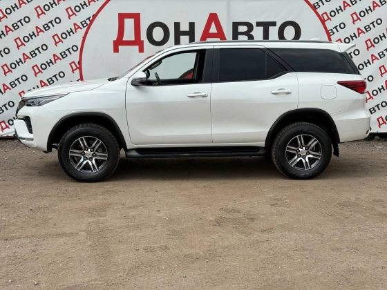 Продам Toyota Fortuner Донецк
