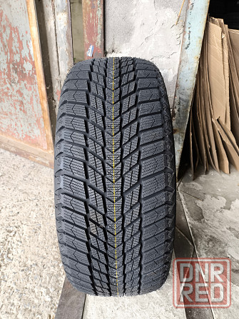 Корейские зимние шины 215/50 R17 Roadstone Winguard Ice 95T ---- 9 050 руб. за шт. Донецк - изображение 2
