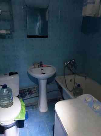 Продам недорого, 1 к. кв. ул. Собинова, Киевский Рик, 5\9 Донецк