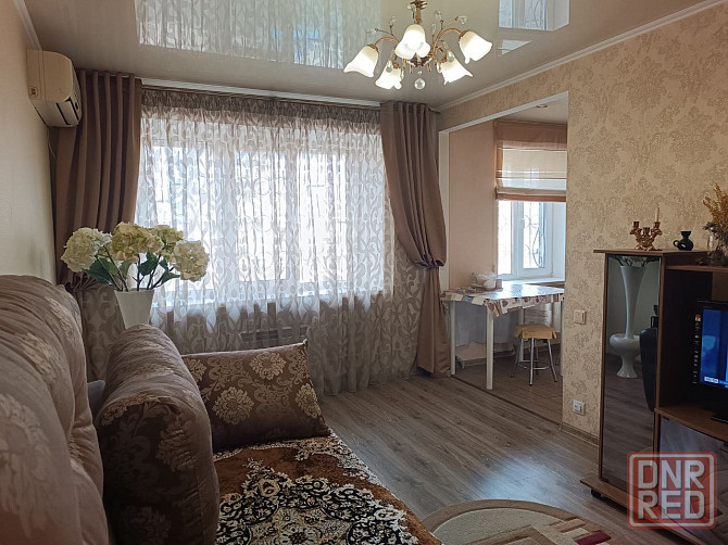 Продается 2 х. комн . квартира в Ленинском районе , Соловки , пл. Ткаченко ,1/5 Донецк - изображение 1