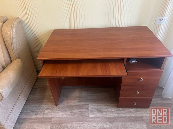 Продам стол письменный Донецк - изображение 1