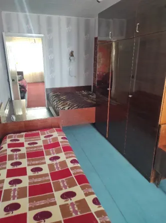 Продам 3к.кв. Буденновский район, Цветочный, Заперевальная. Донецк