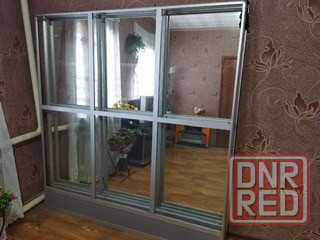 Продам зеркальную витрину для магазина Макеевка - изображение 1