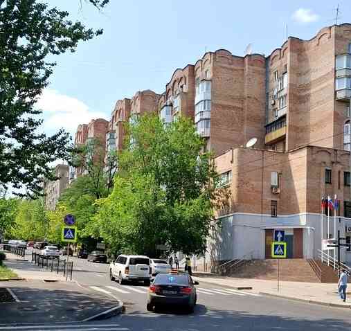 Продам 4к.кв. Ворошиловский р-н. Ориентир пл.Ленина. пр.Гурова. Донецк