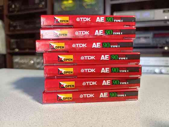 Запечатанные аудиокассеты TDK. AE90 Донецк