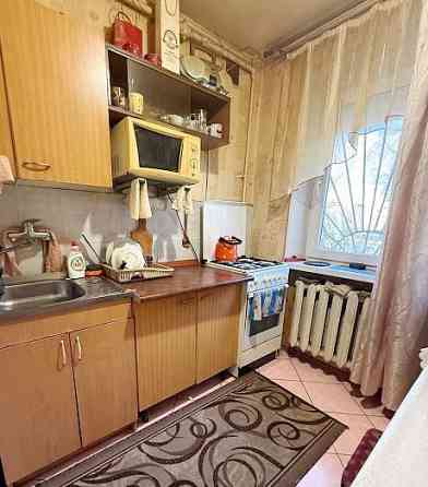 Продам 1к.кв-ру гостиничного типа. Кировский р-н. мкр. Текстильщик. Ориентир маг. бум.. Донецк