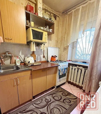 Продам 1к.кв-ру гостиничного типа. Кировский р-н. мкр. Текстильщик. Ориентир маг. бум.. Донецк - изображение 1