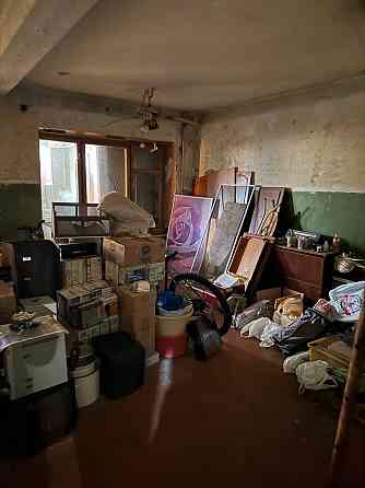 Продаем 2 комнатную Ворошиловский. Под ремонт Донецк