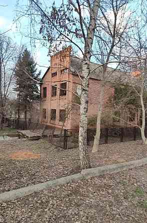 Дом 300 кв. Ленинский район. Донецк