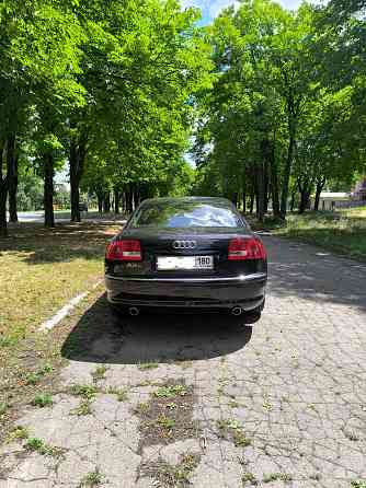 Продам Ауди А8L 2005 года с двигателем BBJ 3.0 бензин.Машина в отличном состоянии.Торг уместен. Донецк