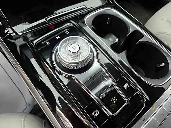 Продаеться Kia Carnival Донецк