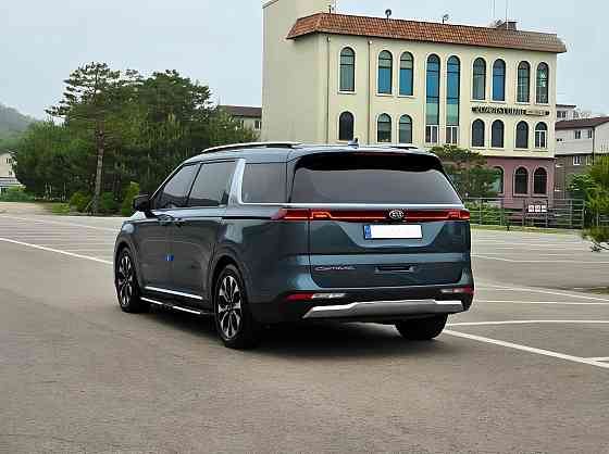 Продаеться Kia Carnival Донецк