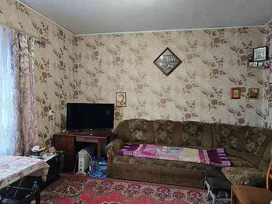 Продам 1 к.кв. на земле рядом с гипермаркетом Галактика (Макеевка), 40 м-общая пл. удобства Макеевка
