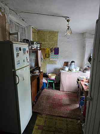 Продам 1 к.кв. на земле рядом с гипермаркетом Галактика (Макеевка), 40 м-общая пл. удобства Макеевка
