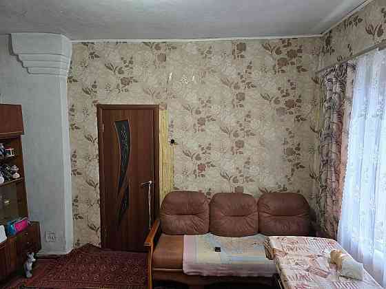 Продам 1 к.кв. на земле рядом с гипермаркетом Галактика (Макеевка), 40 м-общая пл. удобства Макеевка