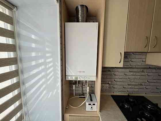 Продам 2-х ком. кв. с автономным отоплением, 2/3 эт., 47 м.кв. - Волноваха-центр, ул. Ленина Волноваха