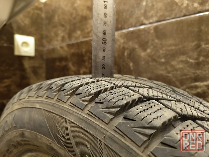 Зимняя резина r14 hankook 2 покрышки Донецк - изображение 1