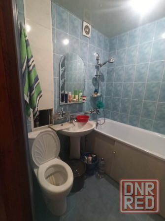 Продам 2 комнатную уютную квартиру 3/4 Город Макеевка, Советский р-н, пл. Трестовская Макеевка - изображение 6
