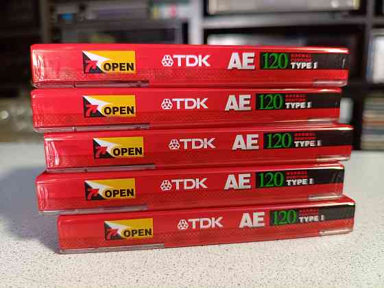 Запечатанные аудиокассеты TDK. AE120 Донецк