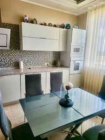 Квартира новострой 140 м2 3 комнаты Донецк
