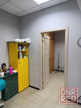 Сдам кабинет 14 м2 в салоне красоты 42 м2. Ворошиловский район. Университетская. Донецк - изображение 7