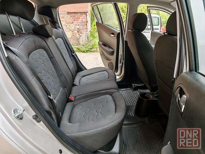 2010 Hyundai i 20 1.4 автомат Донецк - изображение 7