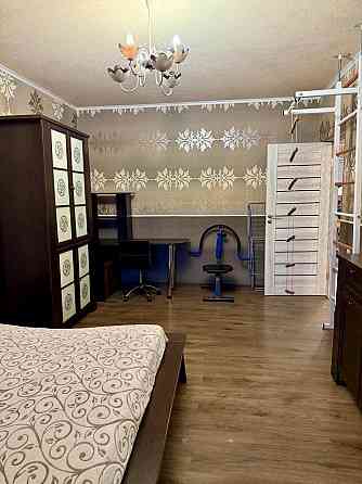 Продается 3-х комн. кв-ра г.Донецк, Цветочный Донецк