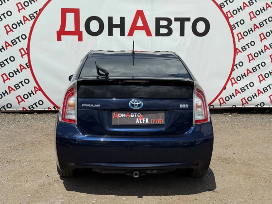 Продам Toyota Prius Донецк