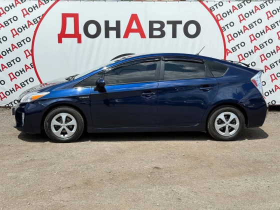 Продам Toyota Prius Донецк