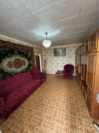 2к м-н Зеленый в районе Мирного ранка 4/9 торг Макеевка