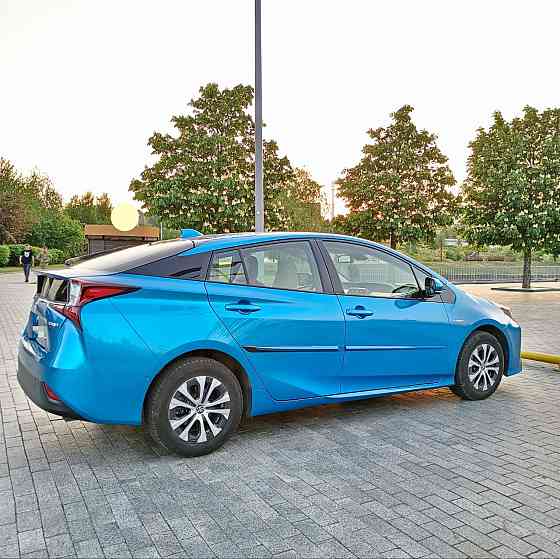 Продам Toyota Prius Донецк