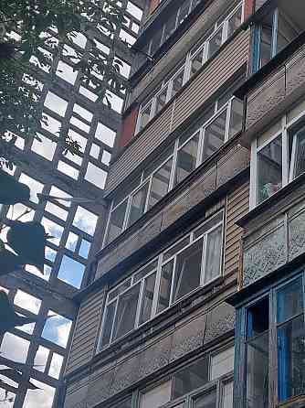 продается 4к квартира в центр. районе строителей/бахмутская Мариуполь