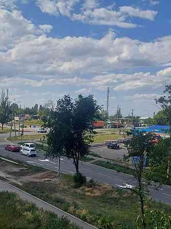 продается 4к квартира в центр. районе строителей/бахмутская Мариуполь
